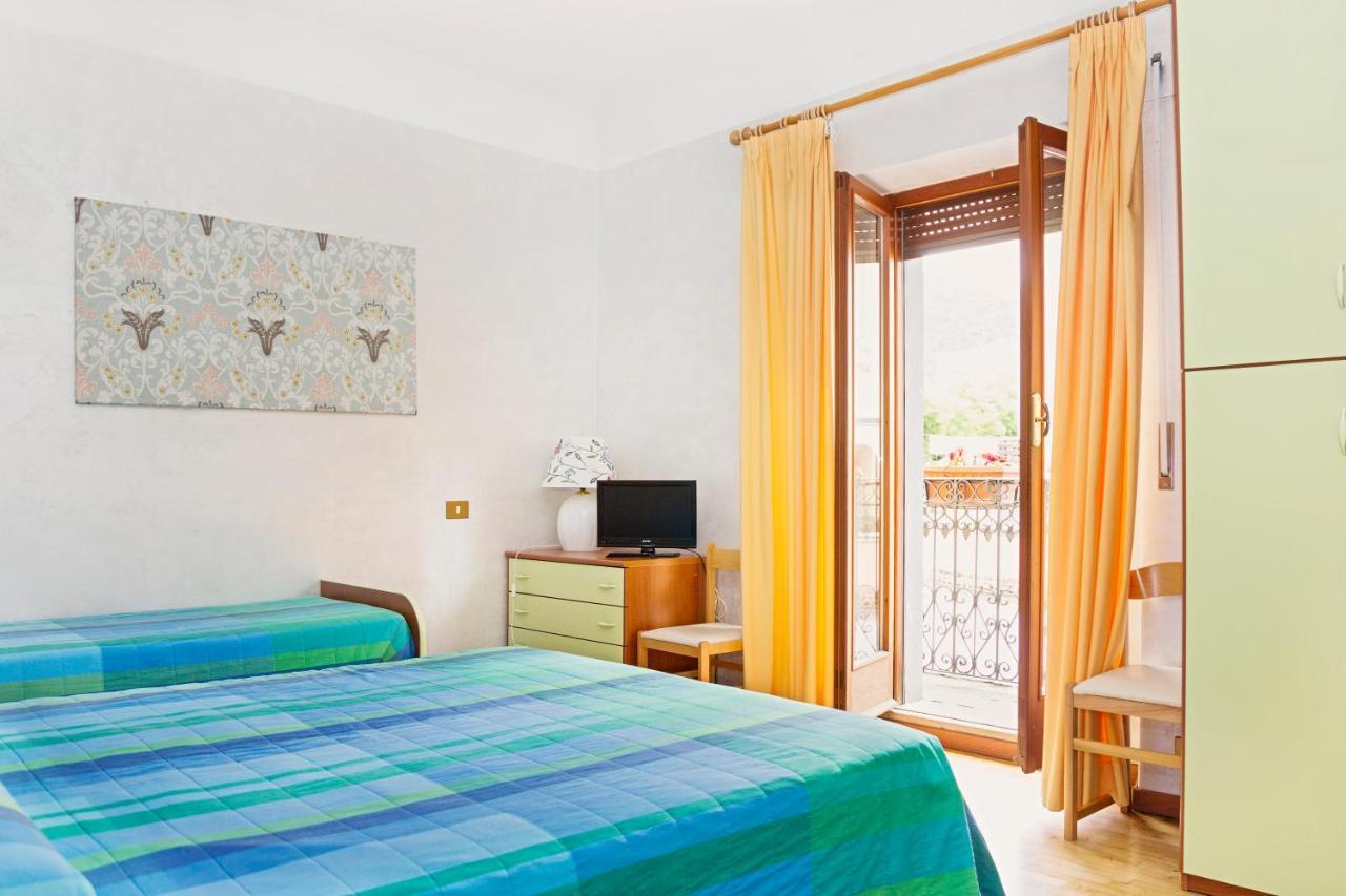 Albergo Centrale Scanno Exteriör bild