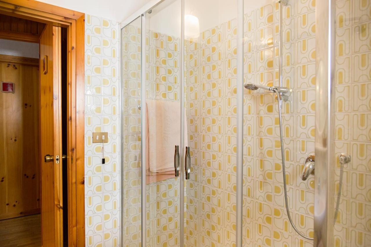 Albergo Centrale Scanno Exteriör bild